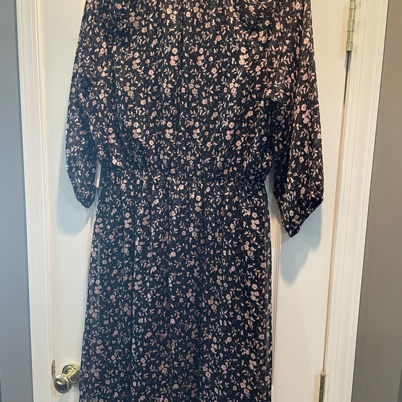 Aqua lightweight, shimmery knee length dress - Picture 3 of 3